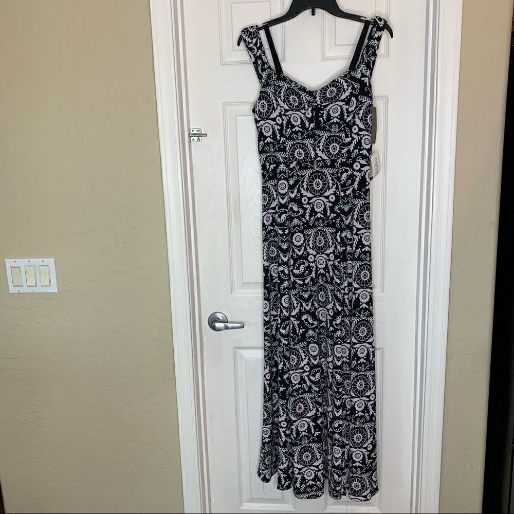 New York & Company X Eva Mendes Size Small Black, White, Green Maxi Dress